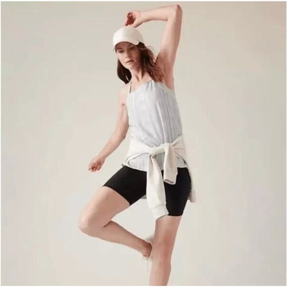 ATHLETA ARRIVAL TANK AMARA STRIPE WHITE AND BLACK XXS NWT $79 Wrinkle Resistant - Picture 3 of 4
